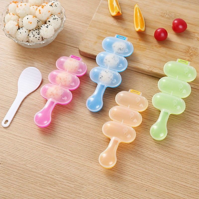 Khuôn lắc cơm hình viên tròn cho bé ăn dặm