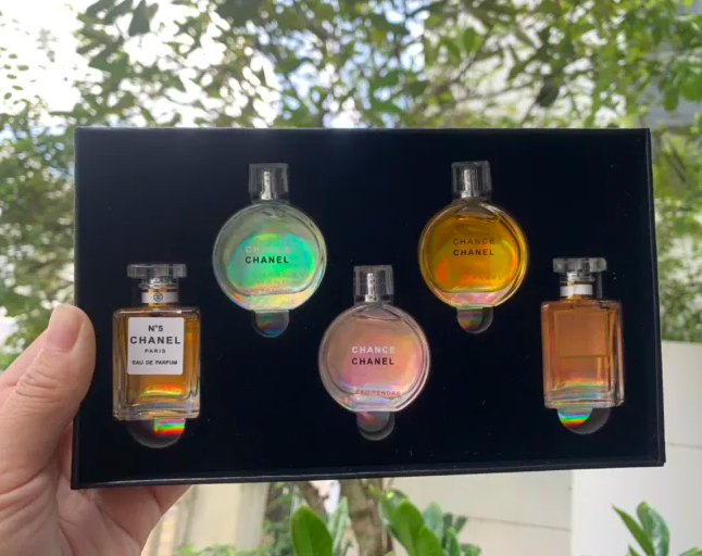 Set nước hoa mini, quà tặng 20-10, combo 5 chai nước hoa, quà tặng bạn gái, set quà tặng bạn gái, nước hoa nữ