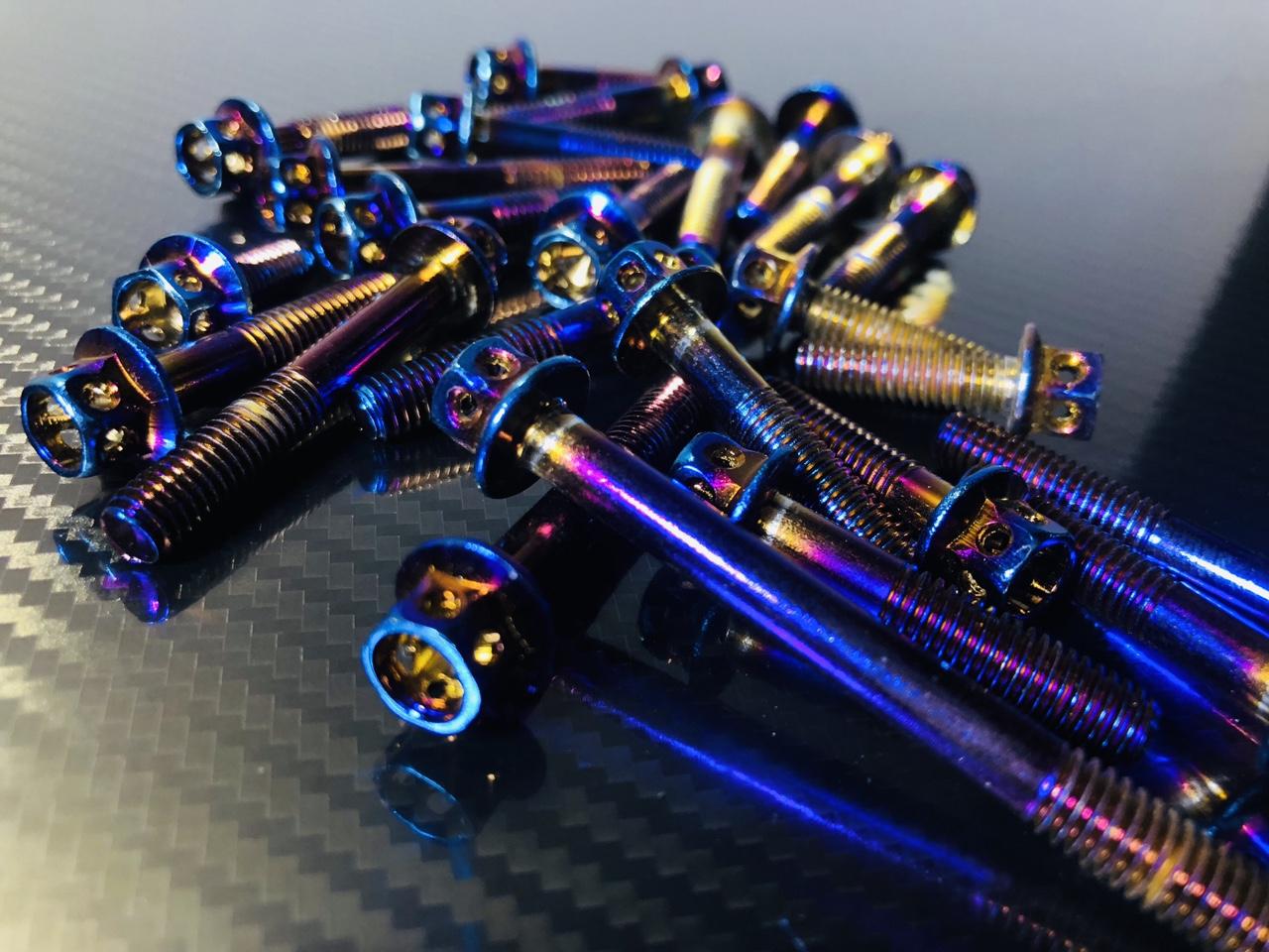 Bộ ốc lốc máy titan cho các dòng xe YAMAHA (nhập khẩu) hình chụp thực tế (Racing Mall)