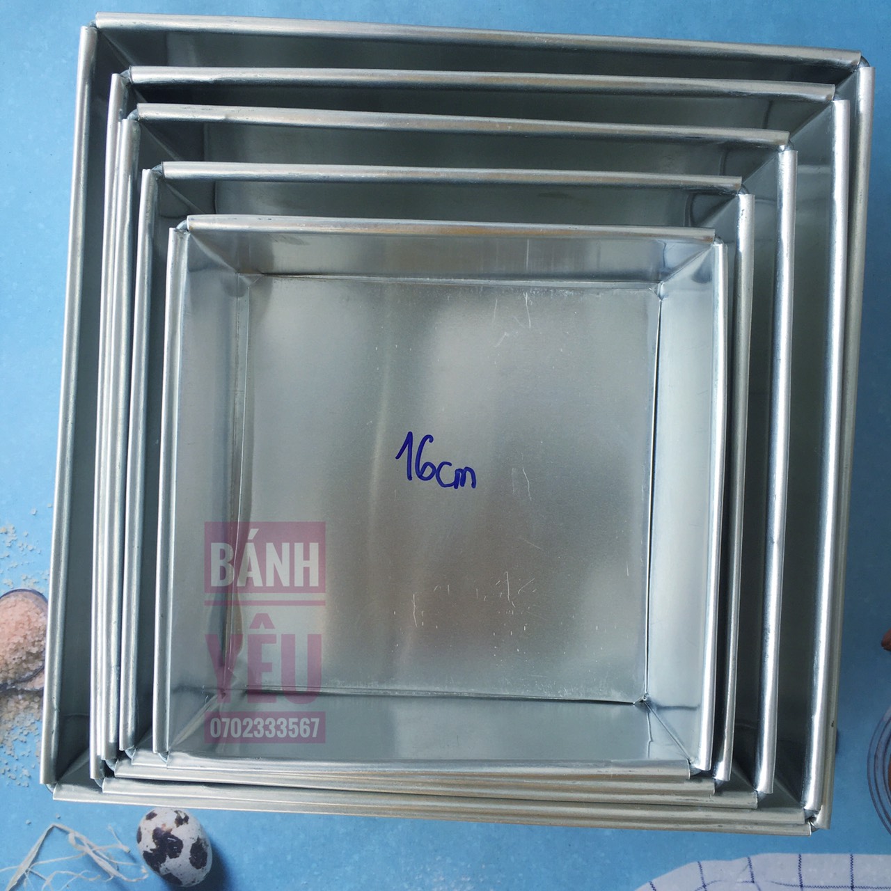 Khuôn nhôm vuông đế rời làm khuôn bánh