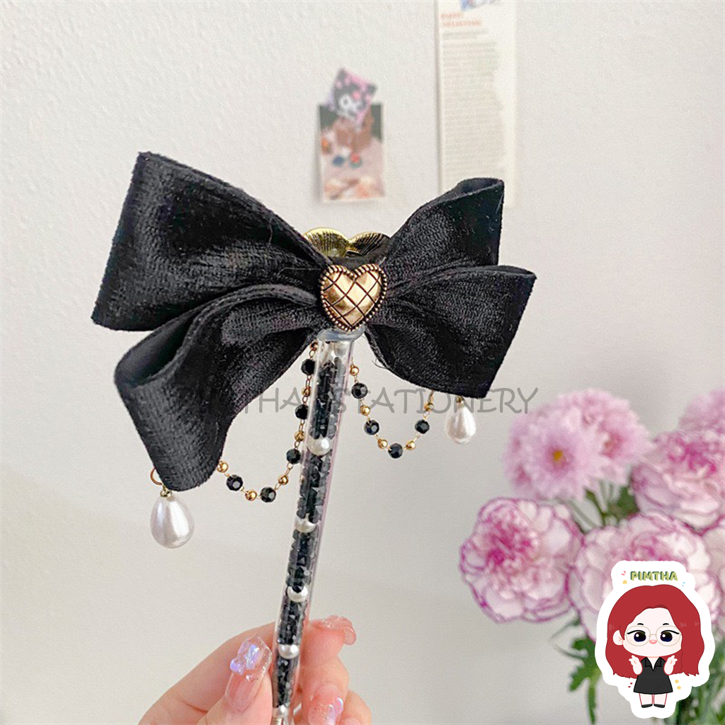 Dao rọc giấy washi tape dạng bút nơ đen - chuỗi hạt ngọc