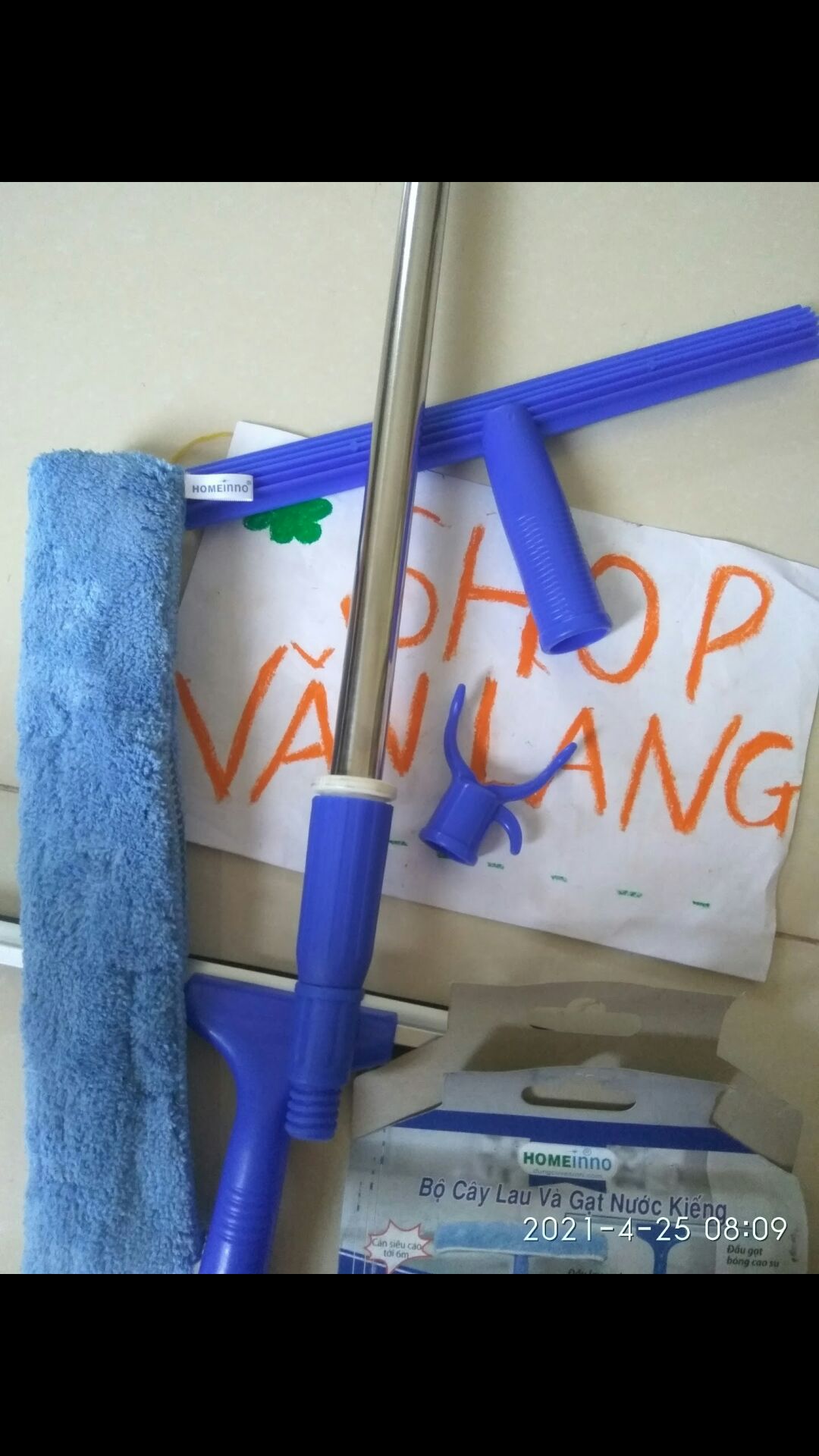 Bộ cây lau kính và gạt nước kiếng homeinno cán dài 1m4