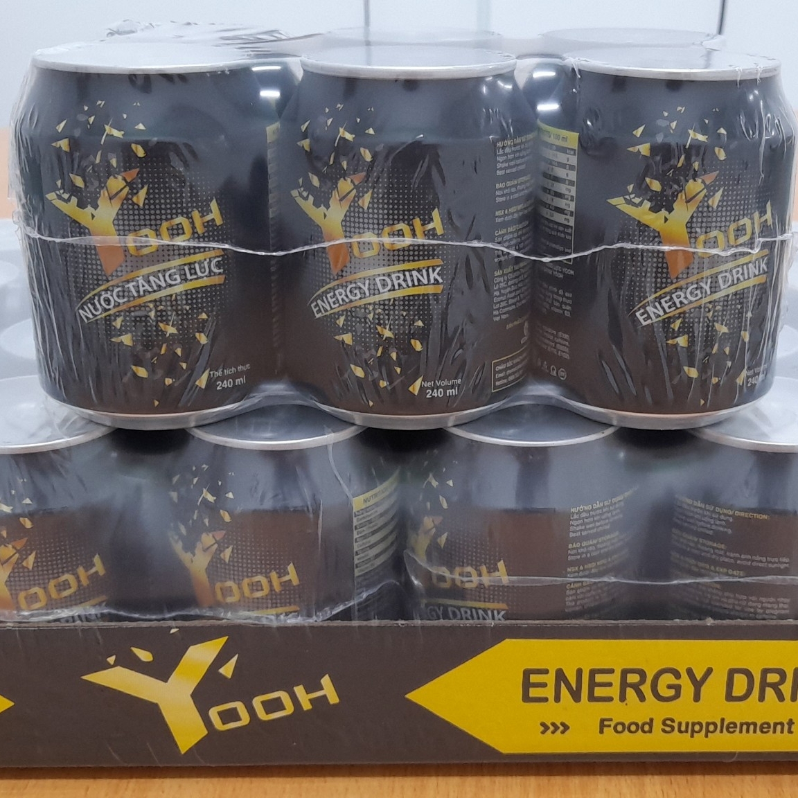 Lốc 6 lon Nước tăng lực YOOH 240ml/lon Giải khát Nạp tung năng lượng bừng sức sống