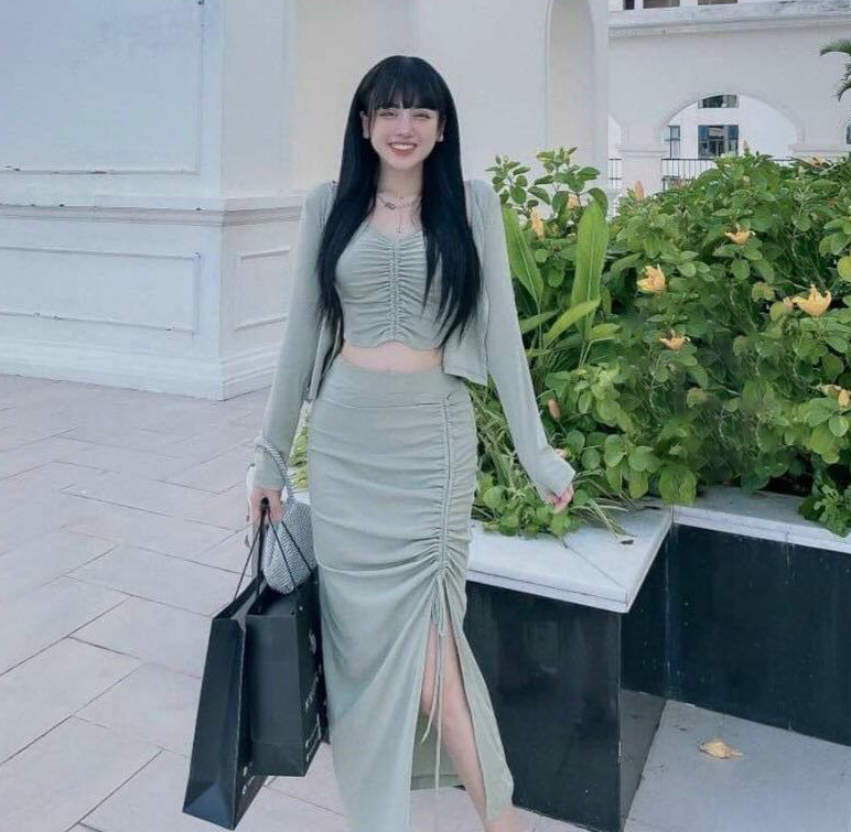 [Mẫu Hot] Sét Đồ Bộ Nữ 3 Món Áo Trong 2 Dây Nhún Ngực Kèm Chân Váy Xẻ Tà Rút Dây Và Áo Khoác Ngoài Thời Trang Kiểu Cách Đi Chơi, Đi Dự Tiệc D.ONE FASHION, Mẫu Free Size (40-55Kg) Mặc Vừa