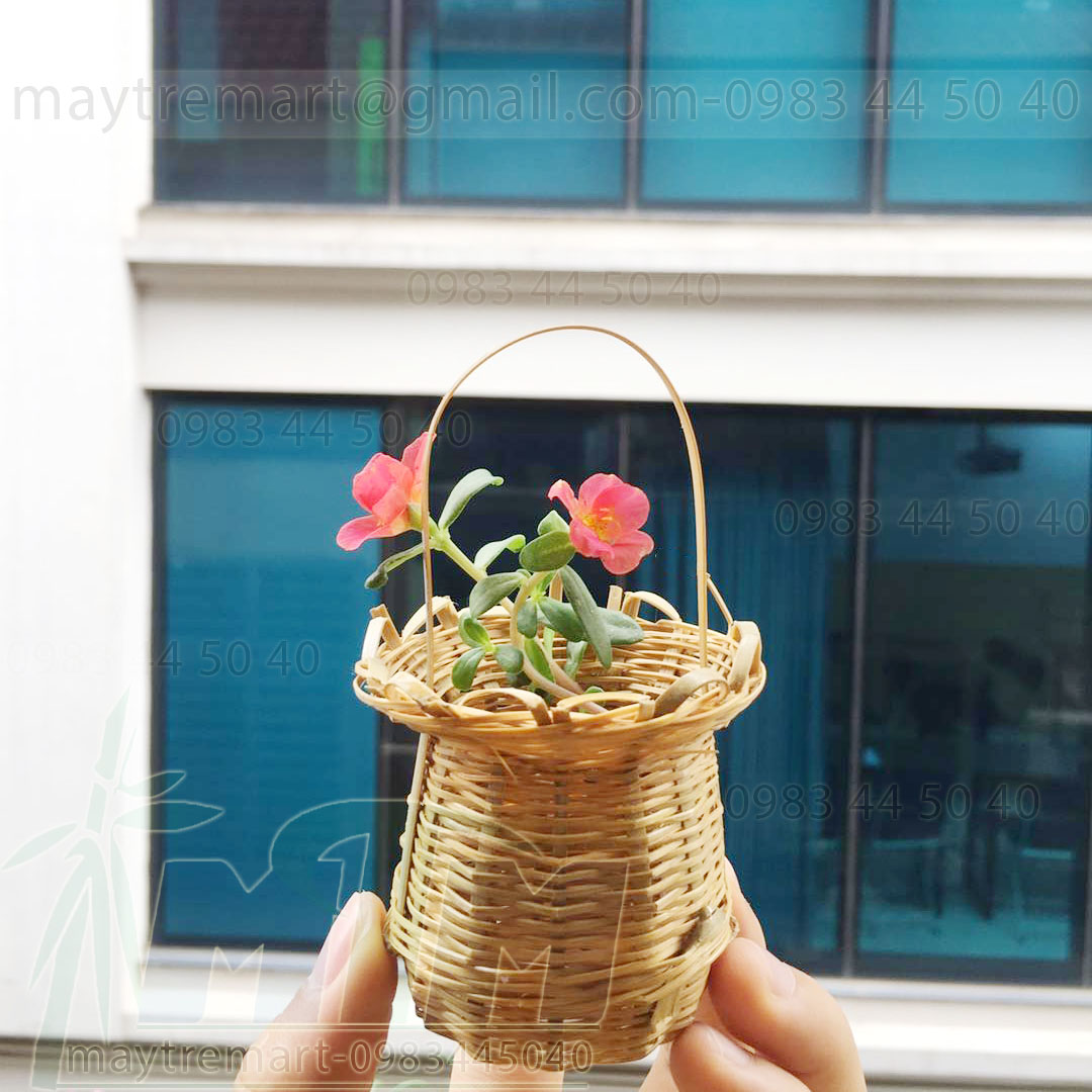Giỏ tre giỏ cắm hoa nhí / Phụ kiện trang trí / phụ kiện chụp hình.