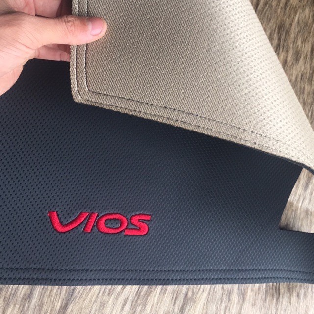 Thảm taplo da vân cacbon xe toyota vios 2019-2020