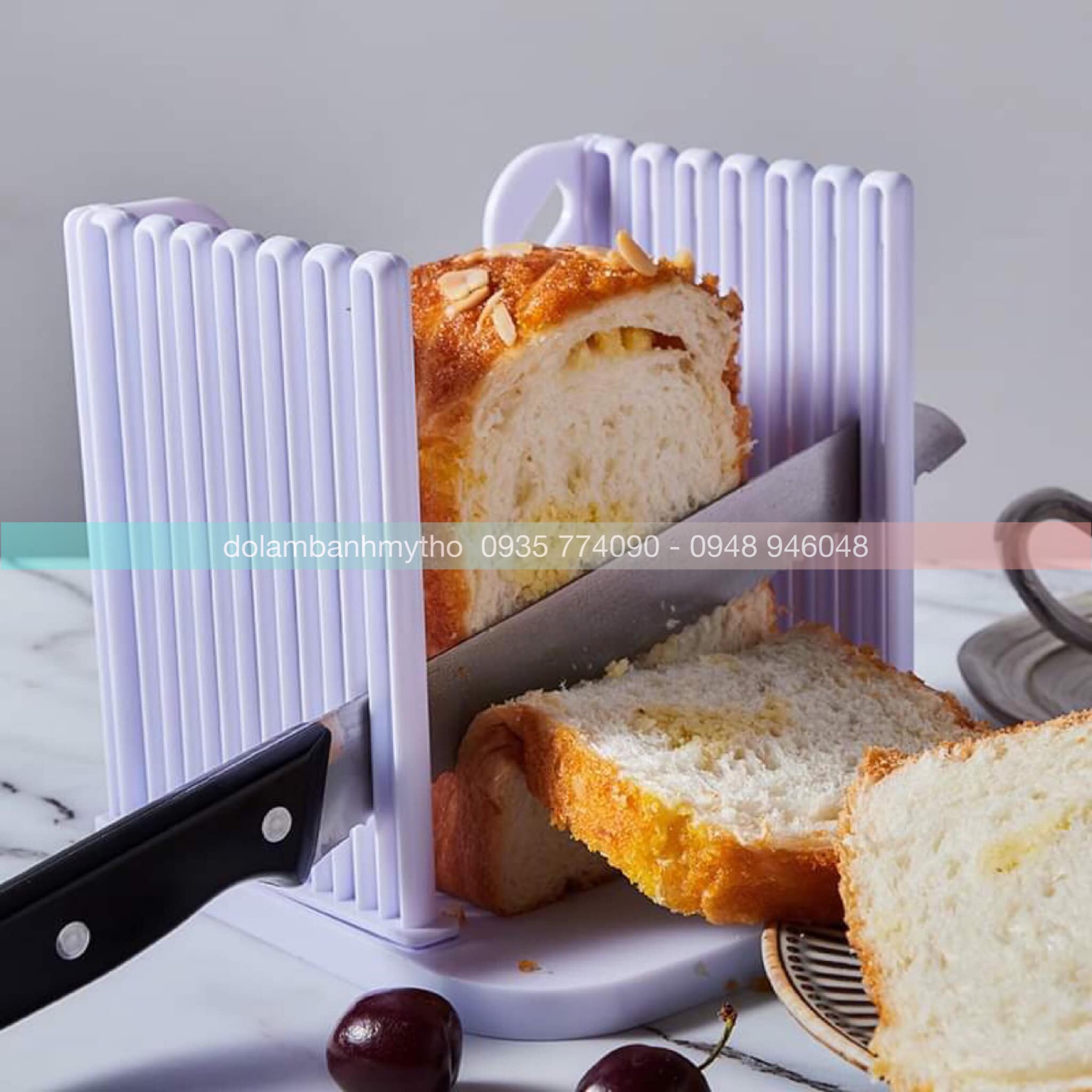 Dụng cụ cắt lát bánh mì sandwich