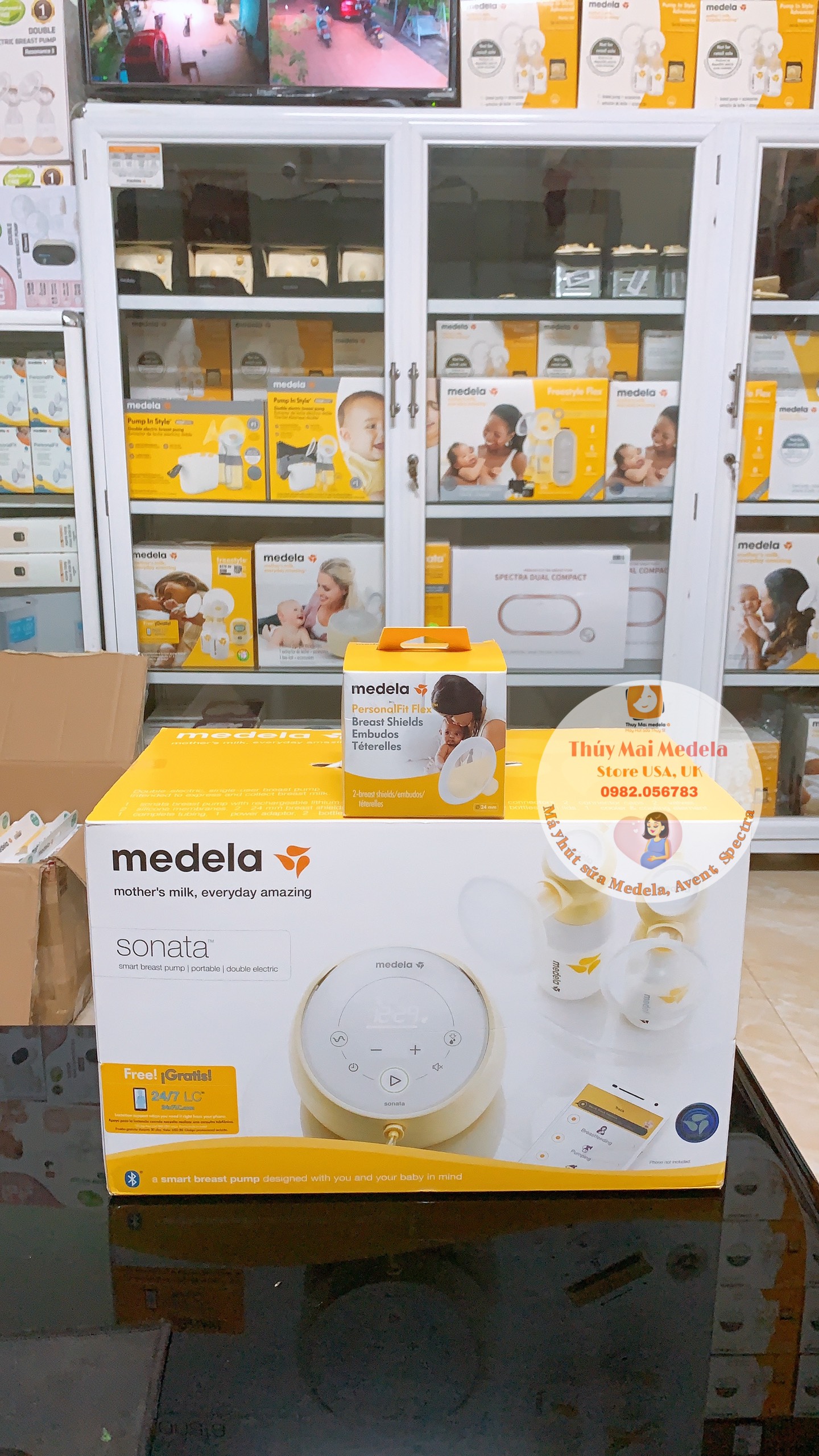 Máy hút sữa Medela Sonata mới nguyên tem