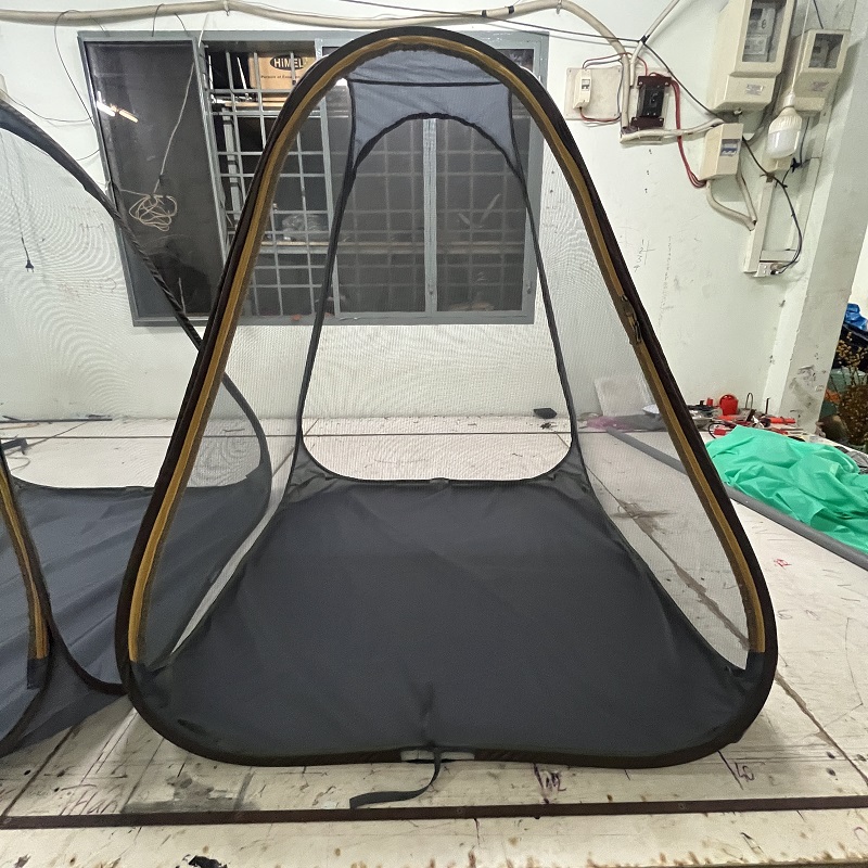 Lều ngồi thiền tự bung