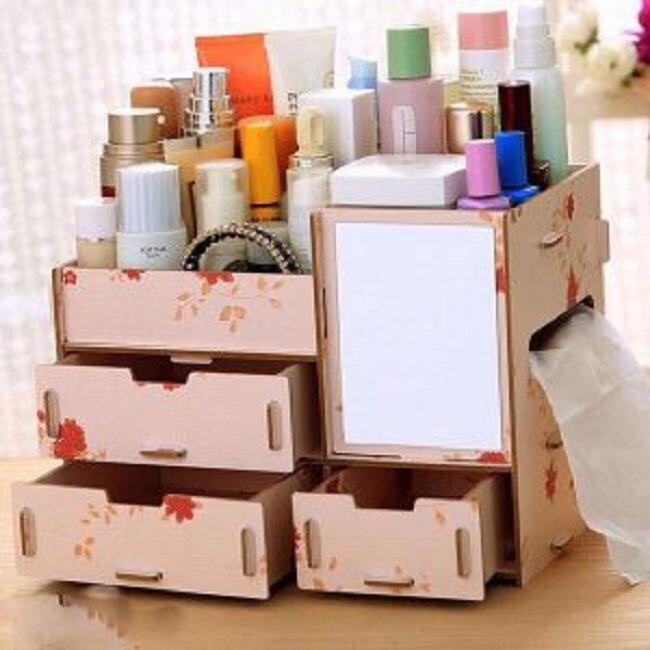 Kệ đựng mỹ phẩm 3 tầng bằng gỗ có gương