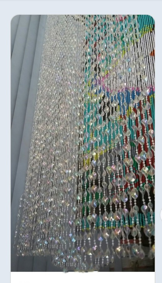 Màn Hạt Trong Óng Ánh Mắt Phượng