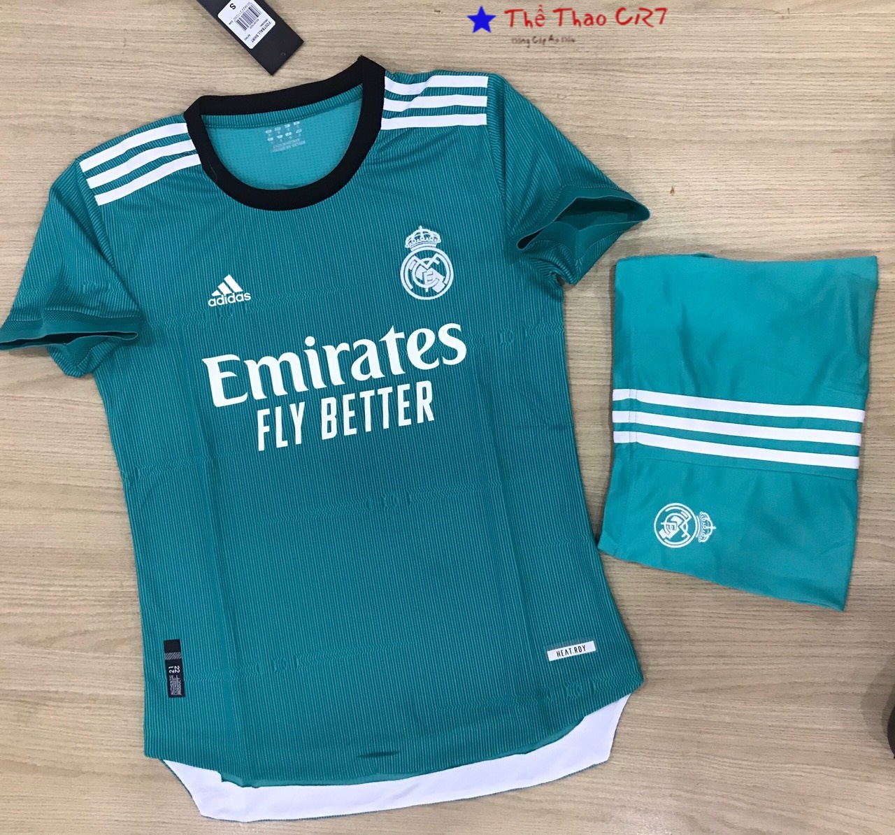 Áo bóng đá-Áo Đá Banh CLB Real Madrid- Mẫu Xanh 2022 Mới -Vải Polyeste Siêu Thoáng-Siêu Bền