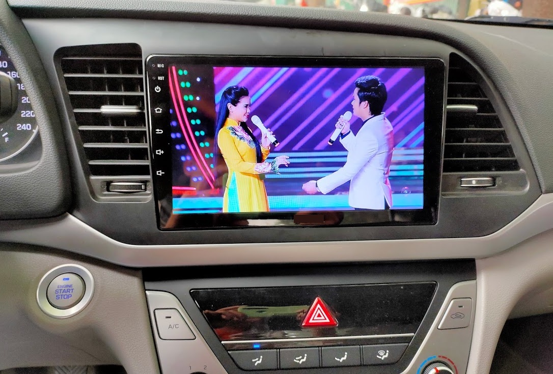 Màn hình Android xe ELANTRA + Tặng CAM LÙI + Tặng mặt dưỡng theo xe + giắc nguồn theo xe elantra các đời 2015 2016 2017 2018 2019 2020
