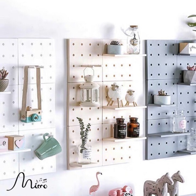 Bảng Pegboard giá treo dụng cụ, kệ dán tường bằng nhựa gọn gàng Mimoquatangphukien
