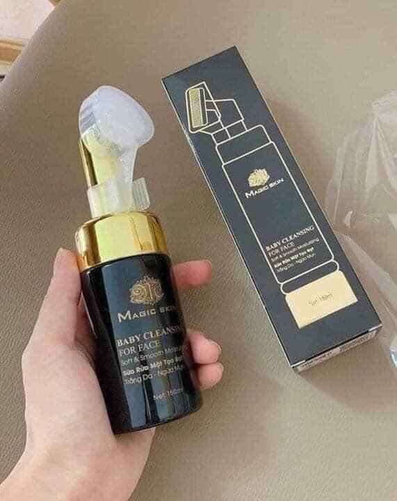 Bộ đôi sạch da Tẩy tế bào chết Magic Skin