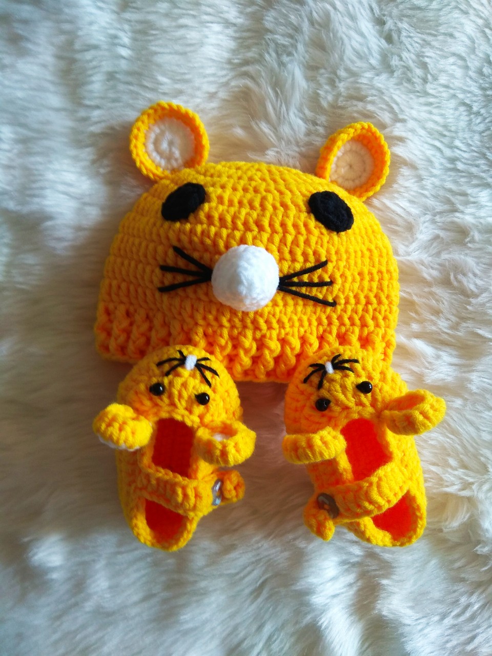 Set mũ và giày len sl049