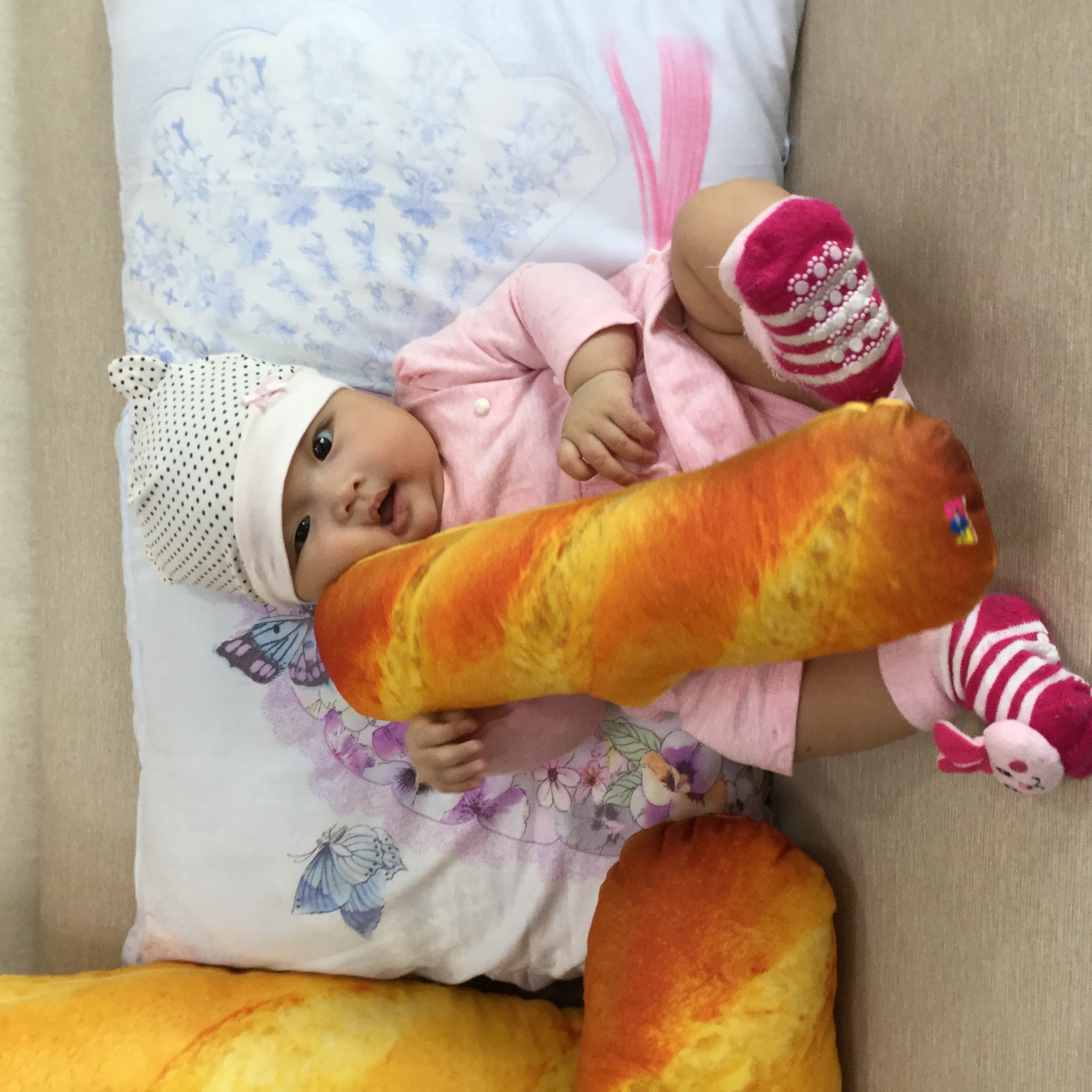 Gối ôm 3D cho bé Loại 1 , Bánh Mì 40cm