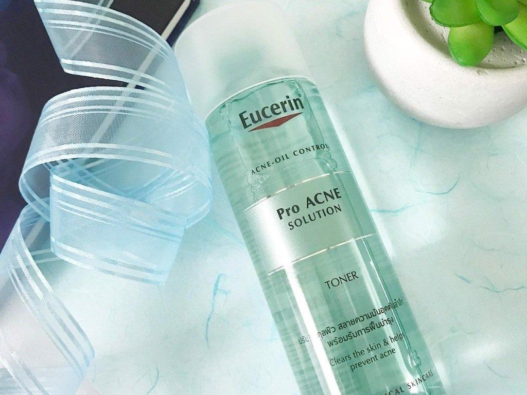Nước hoa hồng Acne-oil Control Pro Acne Solution Eucerin