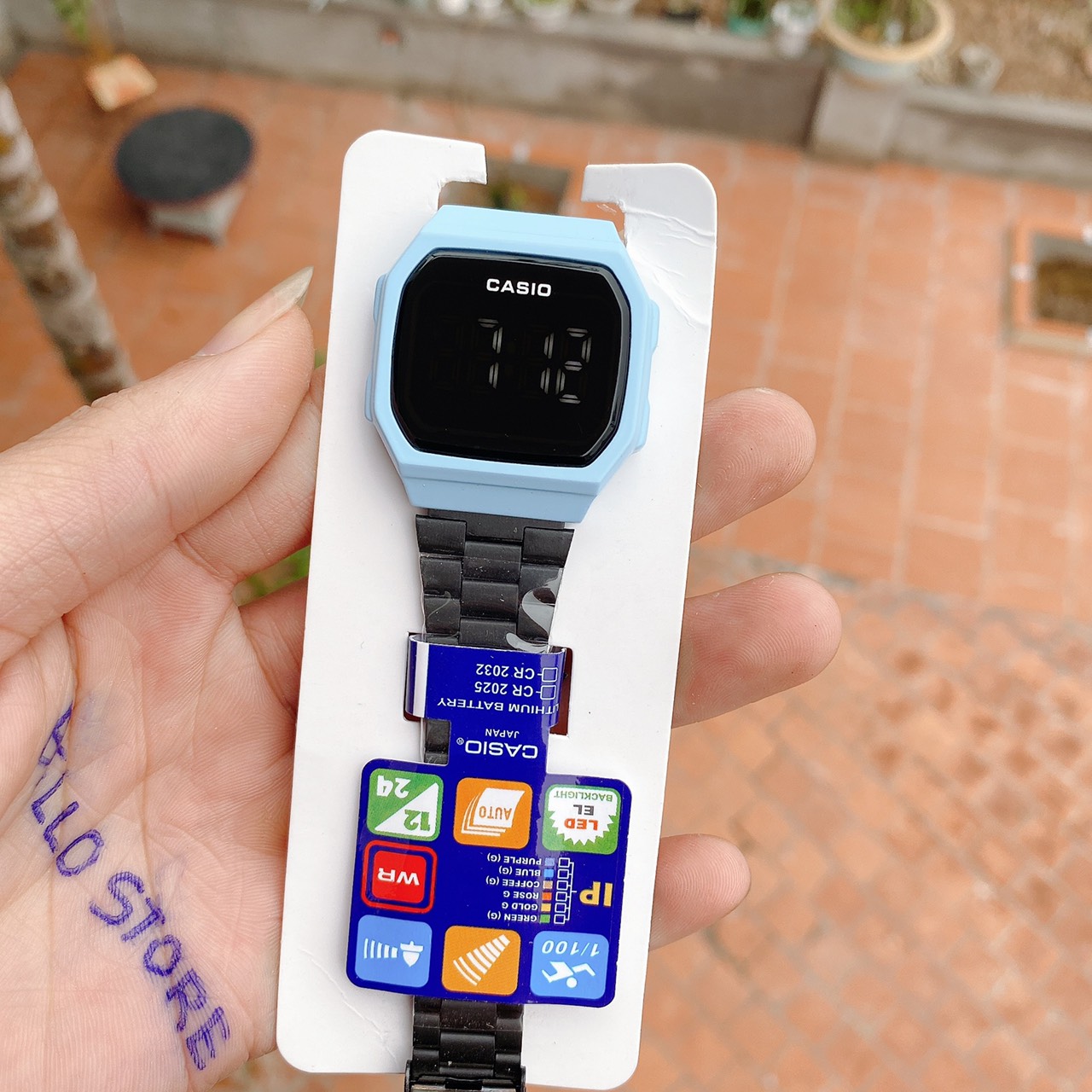 Đồng hồ a168 nam nữ dây đen xanh ngọc mặt đen thép không gỉ điện tử chống nước,a168