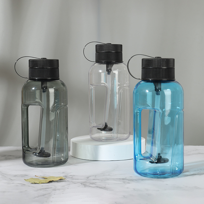 Bình nước thê thao có ống hút dung tích 1000ml