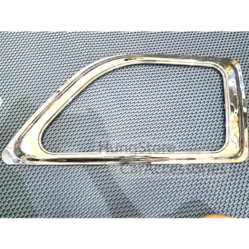 Ốp khung dưới cánh cửa Hino 500 dễ lắp đặt,hàng nhập khẩu bền,đẹp