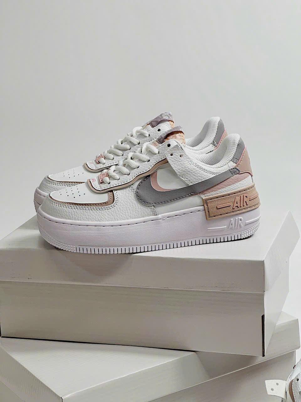 GIÀY THỂ THAO - XU HƯỚNG 2023