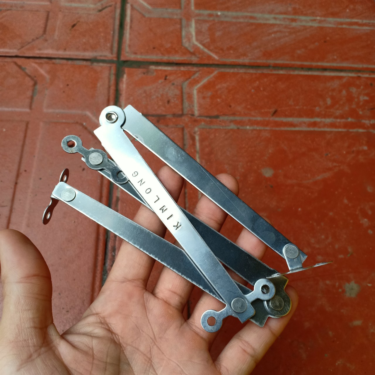 Bộ 10 đôi tay chống gió inox 209 cửa nhôm