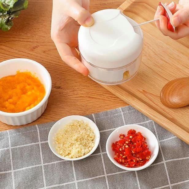 Cối Xay Nghiền Tỏi Ớt, Gia Vị Có Dây Kéo Mini Đa Năng Tiện Dụng
