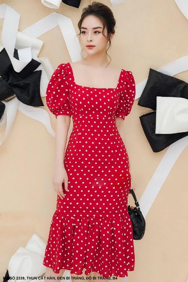 S,m,l,xl đầm ôm chấm bi cổ vuông