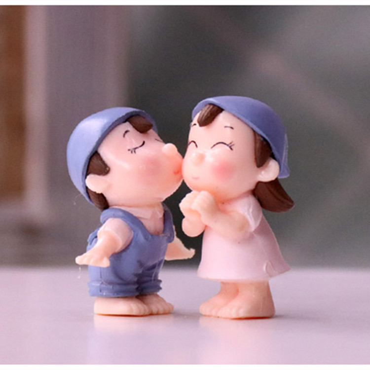 Tượng cặp đôi tình nhân hôn nhau trang trí bánh kem, trang trí tiểu cảnh, phụ kiện sinh nhật