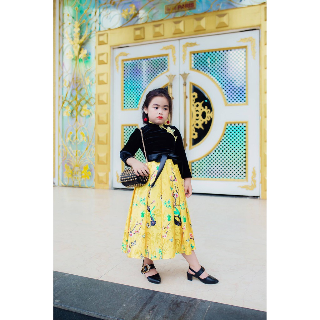 Hanbok Bé Gái Sang Chảnh Áo Nhung Co Giãn Váy Gấm Lụa In Nổi Chất Xịn
