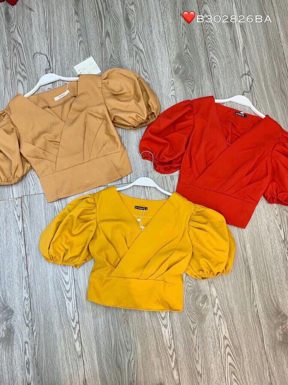 Sét áo croptop tay phồng cổ tim xinh lung linh - mtb