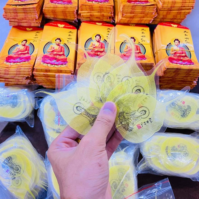 Lá bồ đề đem lại may mắn tài lộc bình an - Ép plastic màu vàng bỏ ví ốp điện thoại - Bảo hành 12 tháng