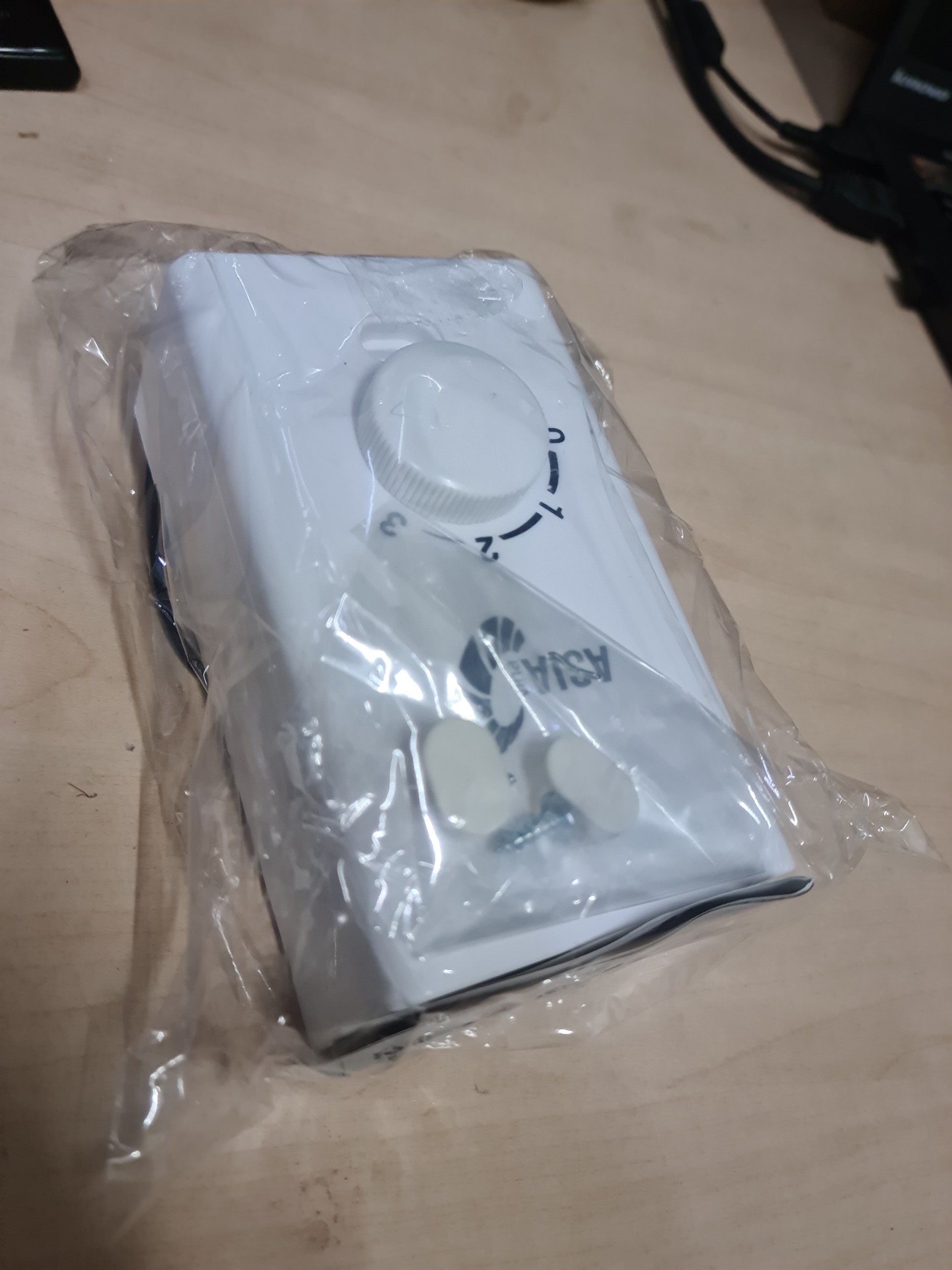 Hộp số dùng cho quạt trần / trần đảo ASIAvina