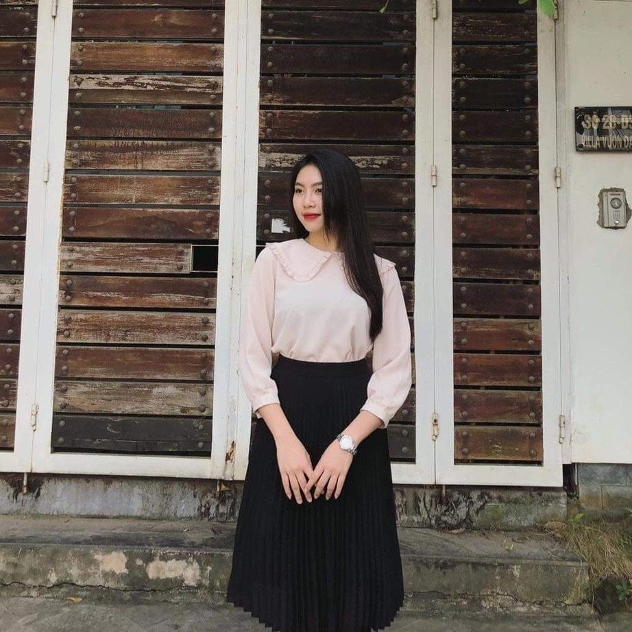 Áo sơ mi cổ sen