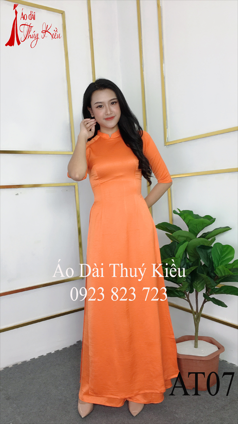 Áo dài Thúy Kiều trơn lụa Tây Thi cổ tàu màu cam AT07