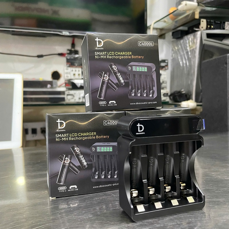 Combo máy DBacoustic C4000L + pin sạc DBacoustic 3300mAh.
