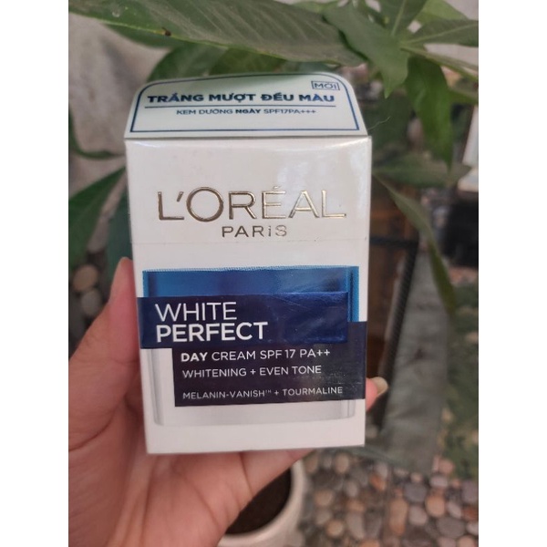 Kem dưỡng trắng ban ngày Loreal 20ml