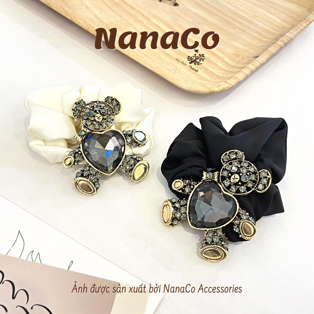 Dây buộc tóc chun lụa gấu đính đá Hàn Quốc, đồ cột tóc scrunchies nữ cao cấp NanaCo Accessories