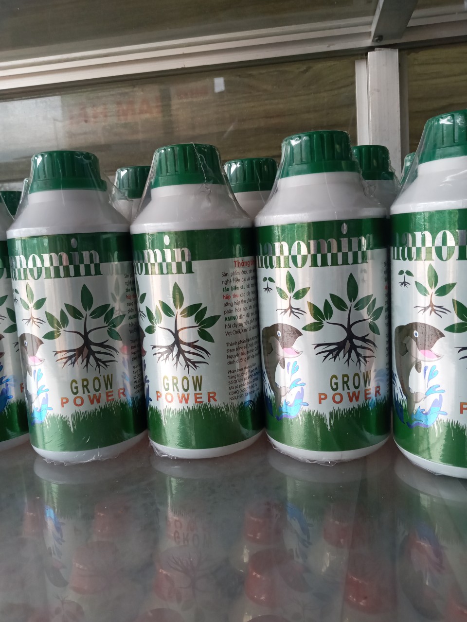 Đạm cá Nanomin. chuyên dùng để phục hồi phong lan sau khi ra bông , dưỡng chồi