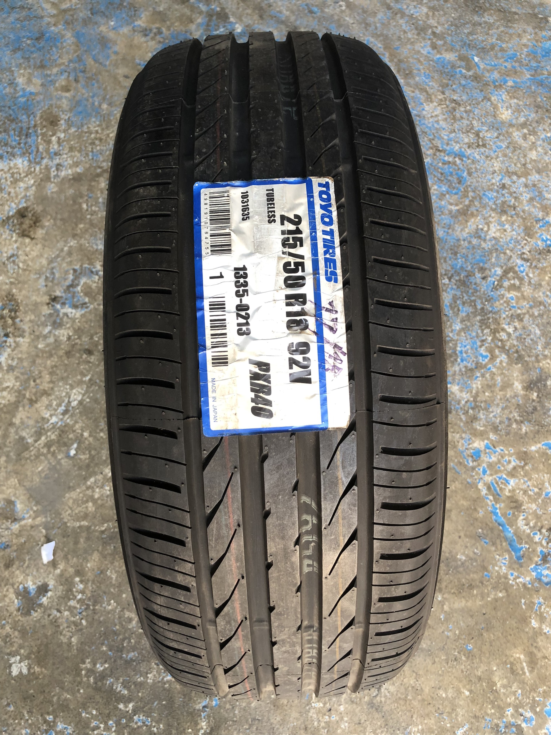 Lốp toyo 215/50r18 proxes r40 nhật date 2017