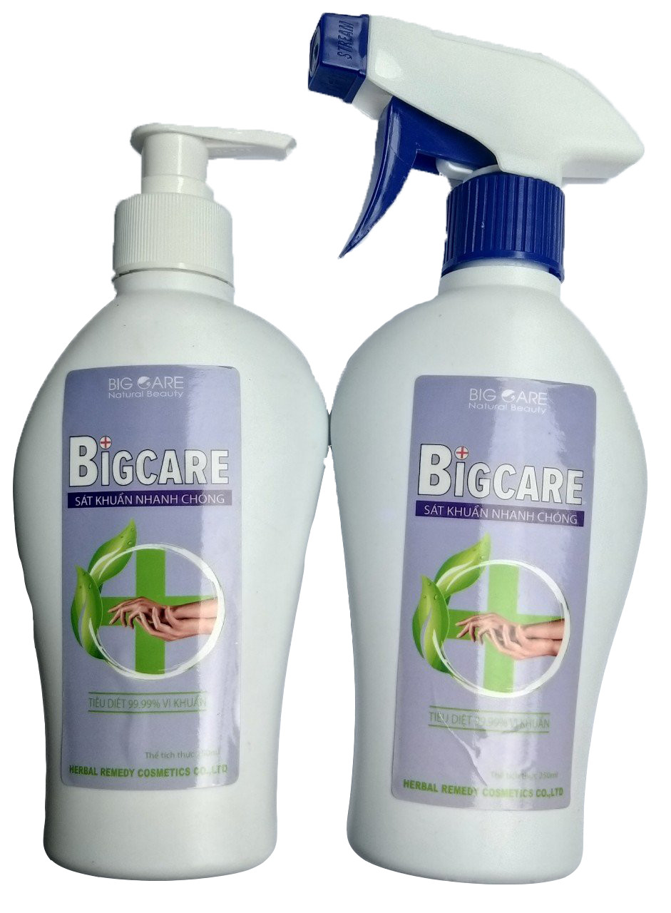 2 chai nước rữa tay xịt khuẩn 250ml