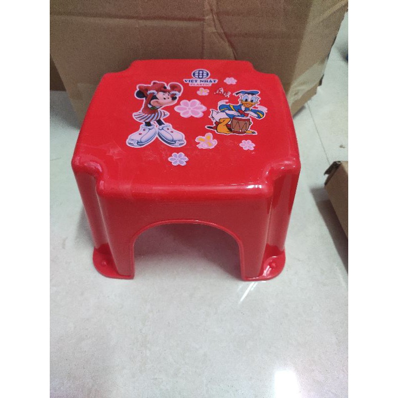 Ghế đẩu xổm 2028 có đệm mút chống trơn trượt Việt Nhật