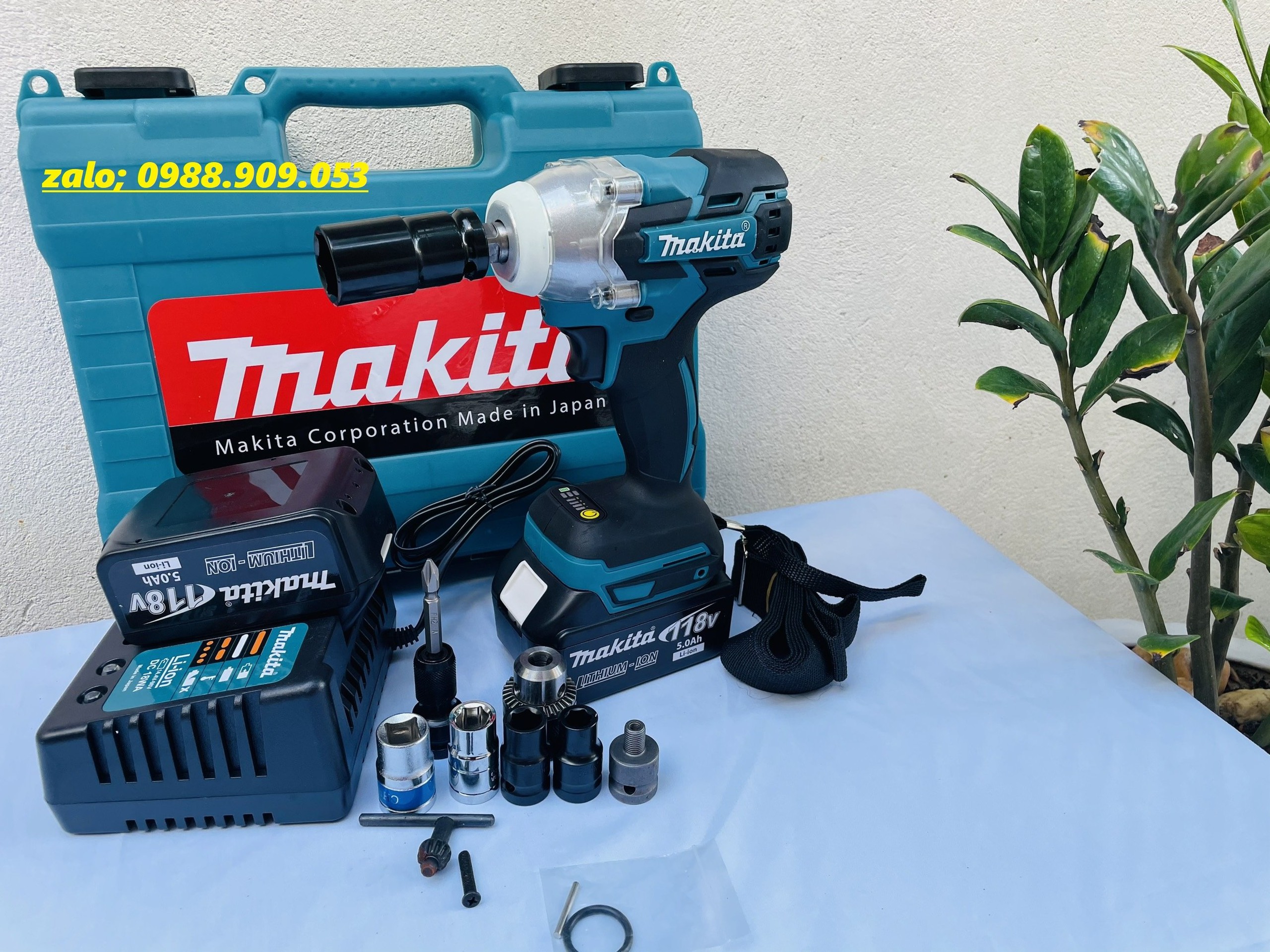 Máy Siết Bulong Makita 199V Không Chổi Than, Tặng kèm 5 bộ khẩu + 1 đầu chuyển bắt vít