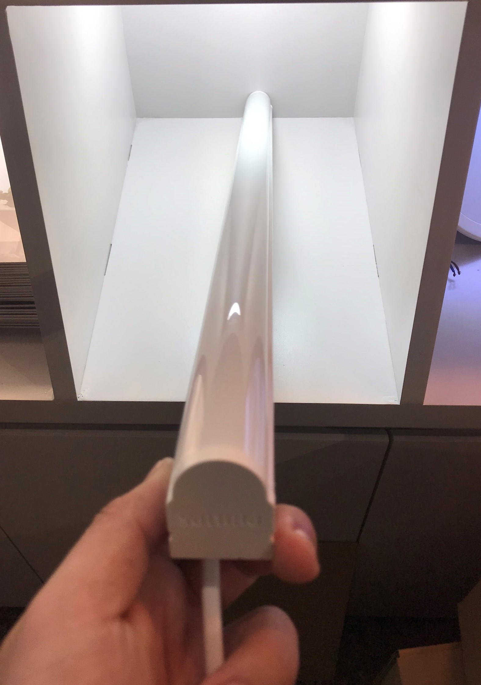 Bộ máng đèn philips 0m6 led t8 bn012c 10w -