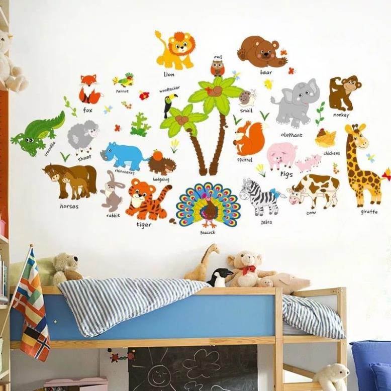 Decal Dán Tường Cho Bé Mẫu Thú Con Công Và Cây Dừa Tên Tiếng Anh