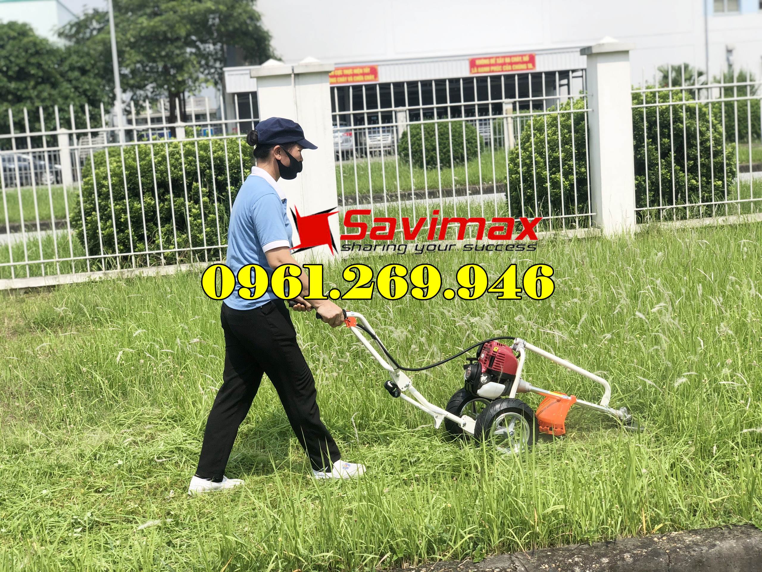 Máy cắt cỏ Honda GX35 có bánh xe đẩy tay