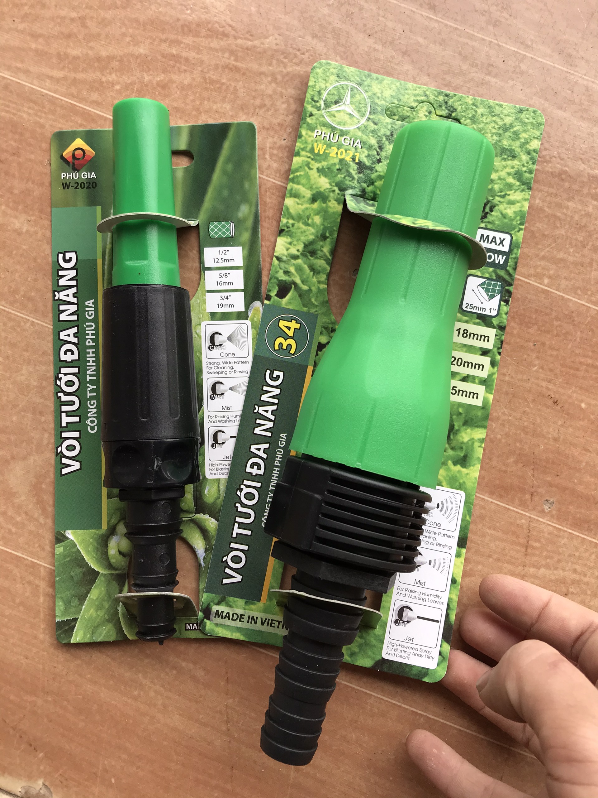 Đầu vòi phun tưới đa năng, đầu vòi tưới cho hoa Lan, cây cảnh xịt rửa xe,..tăng áp đa năng vặn chỉnh nhẹ nhàng