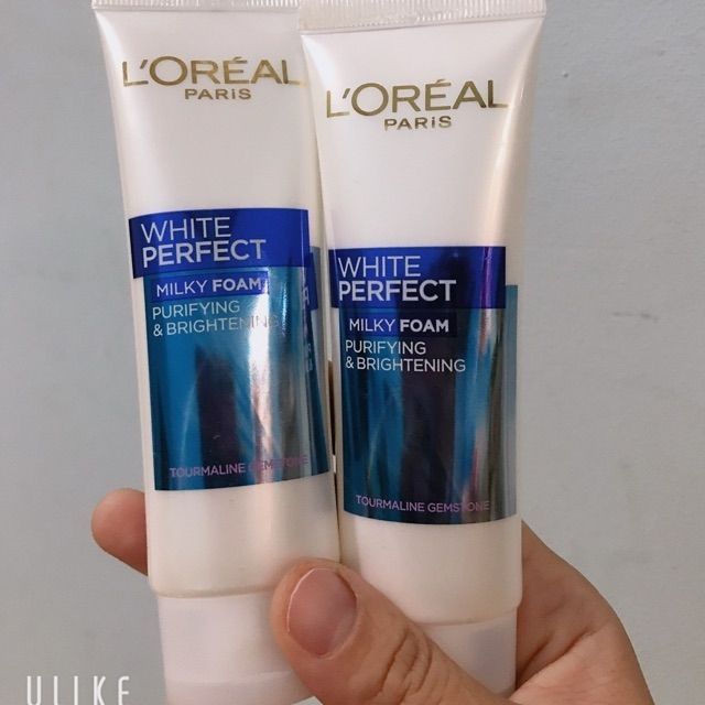 Sữa rửa mặt làm sạch và trắng da Loreal White Perfect 50g
