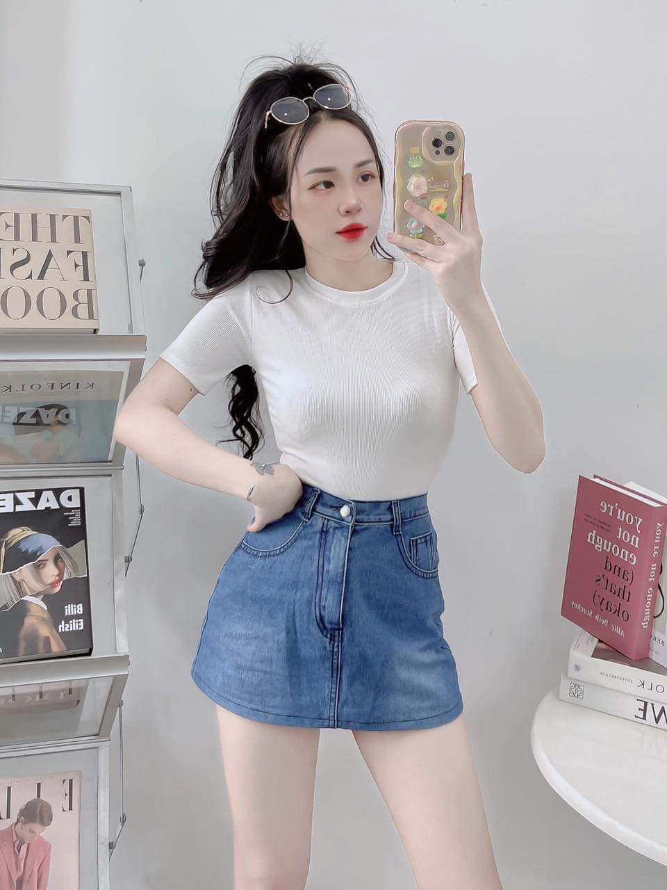 Áo Thun Ôm Body cổ Tròn Ngắn Tay Chất Gân Đẹp Có Size S M L tới 70kg